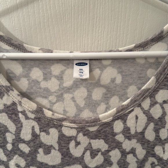 OLD NAVY LONG SLEEVE - Picture 2 of 3